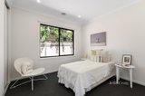 https://images.listonce.com.au/custom/160x/listings/17-tudor-drive-mooroolbark-vic-3138/695/01618695_img_13.jpg?7UksCueyu9g