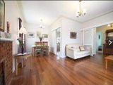 https://images.listonce.com.au/custom/160x/listings/17-vanbrook-street-forest-hill-vic-3131/602/01877602_img_03.jpg?lEuCUz8kC2g