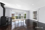 https://images.listonce.com.au/custom/160x/listings/17-view-street-surrey-hills-vic-3127/007/01779007_img_02.jpg?kE1lK9pfS8U