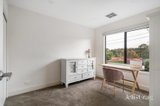 https://images.listonce.com.au/custom/160x/listings/17-walsh-street-eltham-vic-3095/904/01910904_img_09.jpg?Q1XK5e-G5Gs