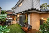 https://images.listonce.com.au/custom/160x/listings/17-walsh-street-eltham-vic-3095/904/01910904_img_13.jpg?V6N6LislcxY