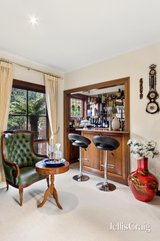 https://images.listonce.com.au/custom/160x/listings/17-warner-court-donvale-vic-3111/649/01914649_img_09.jpg?BwhXJAvQQC8