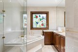 https://images.listonce.com.au/custom/160x/listings/17-warner-court-donvale-vic-3111/649/01914649_img_13.jpg?lt7NPvayZr0