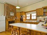 https://images.listonce.com.au/custom/160x/listings/17-weller-street-geelong-west-vic-3218/932/01698932_img_03.jpg?kJrkKUCOA_I