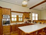 https://images.listonce.com.au/custom/160x/listings/17-weller-street-geelong-west-vic-3218/932/01698932_img_04.jpg?Zu702km8Nyk