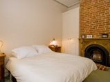 https://images.listonce.com.au/custom/160x/listings/17-weller-street-geelong-west-vic-3218/932/01698932_img_10.jpg?qUQO30h-DJo