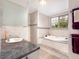 https://images.listonce.com.au/custom/160x/listings/17-wilson-street-surrey-hills-vic-3127/124/01685124_img_06.jpg?bHXt6a1YfYM