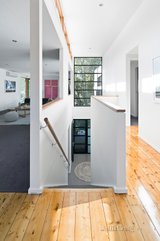 https://images.listonce.com.au/custom/160x/listings/17-yarraford-avenue-alphington-vic-3078/176/00643176_img_09.jpg?Pin4vf8aAV4