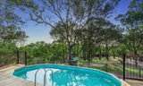 https://images.listonce.com.au/custom/160x/listings/170-broad-acres-road-panton-hill-vic-3759/527/01635527_img_12.jpg?awxd6aGChZ0