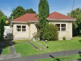 https://images.listonce.com.au/custom/160x/listings/170-eglinton-street-kew-vic-3101/351/00829351_img_01.jpg?b_gA8eK_HKI