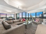 https://images.listonce.com.au/custom/160x/listings/17052-albert-road-south-melbourne-vic-3205/440/00400440_img_01.jpg?a3pa8n25qFQ