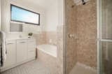 https://images.listonce.com.au/custom/160x/listings/171-6-chaprowe-court-cheltenham-vic-3192/152/01739152_img_08.jpg?h04Kz6AAh2M