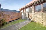 https://images.listonce.com.au/custom/160x/listings/171-6-chaprowe-court-cheltenham-vic-3192/152/01739152_img_10.jpg?drAZWZlsdsA