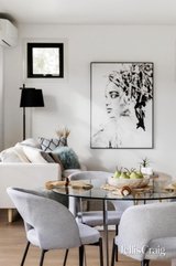 https://images.listonce.com.au/custom/160x/listings/171-conservatory-drive-burwood-vic-3125/782/01909782_img_08.jpg?Pw8t8-LVNNg
