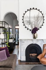 https://images.listonce.com.au/custom/160x/listings/171-kerferd-road-albert-park-vic-3206/377/01702377_img_07.jpg?6WNO99JLbKo
