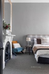 https://images.listonce.com.au/custom/160x/listings/171-kerferd-road-albert-park-vic-3206/377/01702377_img_16.jpg?V0J4rmIlxik