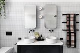 https://images.listonce.com.au/custom/160x/listings/171-kerferd-road-albert-park-vic-3206/377/01702377_img_20.jpg?glIsdMTIFnY