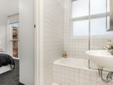 https://images.listonce.com.au/custom/160x/listings/17105-107-park-street-st-kilda-west-vic-3182/119/01087119_img_05.jpg?0hjPvd2VVNY