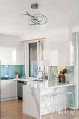 https://images.listonce.com.au/custom/160x/listings/1711-nepean-highway-carrum-vic-3197/534/01778534_img_07.jpg?TKHLWVjU2fs