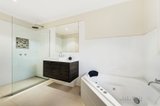 https://images.listonce.com.au/custom/160x/listings/171336-main-road-eltham-vic-3095/009/00534009_img_06.jpg?HBr6e0t-Xm8