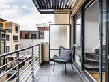 https://images.listonce.com.au/custom/160x/listings/17140-queens-parade-fitzroy-north-vic-3068/969/01750969_img_02.jpg?10bBUDdv-sI
