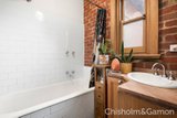 https://images.listonce.com.au/custom/160x/listings/1717a-milton-street-elwood-vic-3184/951/01793951_img_07.jpg?yAAQrNf2dM8