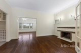 https://images.listonce.com.au/custom/160x/listings/172-rosanna-road-rosanna-vic-3084/414/01967414_img_03.jpg?_cS-is7o7TQ