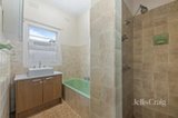 https://images.listonce.com.au/custom/160x/listings/172-rosanna-road-rosanna-vic-3084/414/01967414_img_06.jpg?1Vm06RJ0Yu0