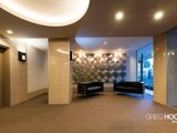 https://images.listonce.com.au/custom/160x/listings/17225-beaconsfield-parade-middle-park-vic-3206/221/01090221_img_11.jpg?h3c-OucxnYU