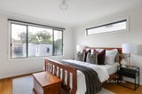 https://images.listonce.com.au/custom/160x/listings/173-gladstone-avenue-northcote-vic-3070/005/01450005_img_15.jpg?DcHbTI-8Ngs