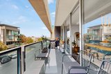 https://images.listonce.com.au/custom/160x/listings/1733-johnston-street-port-melbourne-vic-3207/152/01819152_img_10.jpg?iqHuQptStiA