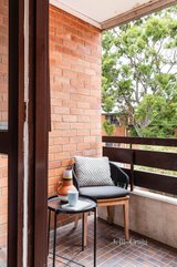 https://images.listonce.com.au/custom/160x/listings/17342-dryburgh-street-north-melbourne-vic-3051/392/01179392_img_05.jpg?SLz4e2SbuWE
