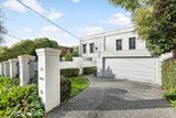 https://images.listonce.com.au/custom/160x/listings/174-brougham-street-kew-vic-3101/103/01684103_img_01.jpg?ZEDgBtF3y4w
