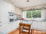 https://images.listonce.com.au/custom/160x/listings/174-cardigan-road-mooroolbark-vic-3138/376/01526376_img_11.jpg?OJL3eK0gPMc