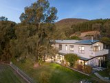 https://images.listonce.com.au/custom/160x/listings/174-pine-avenue-badger-creek-vic-3777/815/01732815_img_01.jpg?FIPErUSEHSE