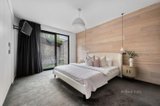 https://images.listonce.com.au/custom/160x/listings/174-station-street-port-melbourne-vic-3207/288/01487288_img_11.jpg?BzoE8FsNw0s