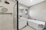 https://images.listonce.com.au/custom/160x/listings/174b-haverbrack-drive-mulgrave-vic-3170/884/01847884_img_07.jpg?n12jBhJ3I2g