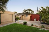 https://images.listonce.com.au/custom/160x/listings/175-flaxen-hills-road-doreen-vic-3754/365/01988365_img_14.jpg?9KelVTb6tUk