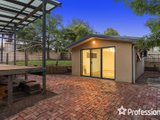 https://images.listonce.com.au/custom/160x/listings/175-lincoln-road-croydon-vic-3136/407/01526407_img_14.jpg?lqlw1wHVDDQ