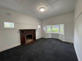 https://images.listonce.com.au/custom/160x/listings/1755-malvern-road-glen-iris-vic-3146/418/01857418_img_04.jpg?ZtCltln09VM