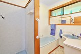 https://images.listonce.com.au/custom/160x/listings/176-thompson-road-north-geelong-vic-3215/137/01699137_img_09.jpg?527EETJQQxw