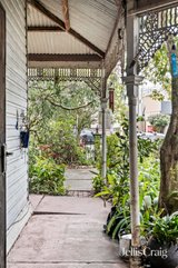 https://images.listonce.com.au/custom/160x/listings/176-weston-street-brunswick-east-vic-3057/124/01916124_img_04.jpg?9YDDZ7guJj8