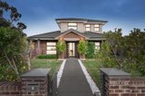 https://images.listonce.com.au/custom/160x/listings/178-marianne-way-mount-waverley-vic-3149/930/01305930_img_14.jpg?O7tr0sZg580