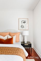 https://images.listonce.com.au/custom/160x/listings/178-wellington-crescent-east-melbourne-vic-3002/206/01973206_img_10.jpg?P9Ub_2Yczs4