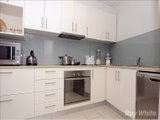 https://images.listonce.com.au/custom/160x/listings/179-atherton-road-oakleigh-vic-3166/578/01658578_img_02.jpg?QUPJx4e72iA