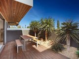 https://images.listonce.com.au/custom/160x/listings/179-marine-parade-elwood-vic-3184/175/01794175_img_04.jpg?3h3wZSXX2hc