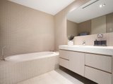 https://images.listonce.com.au/custom/160x/listings/179-marine-parade-elwood-vic-3184/175/01794175_img_06.jpg?SbVRPa7zPm4