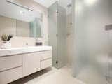https://images.listonce.com.au/custom/160x/listings/179-marine-parade-elwood-vic-3184/175/01794175_img_08.jpg?K8hMH4ewRIY