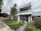 https://images.listonce.com.au/custom/160x/listings/179-summerhill-road-reservoir-vic-3073/244/01843244_img_08.jpg?HBBEifm2jpc