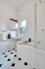 https://images.listonce.com.au/custom/160x/listings/17a-miller-street-brunswick-east-vic-3057/543/01544543_img_07.jpg?I36acge3wcQ